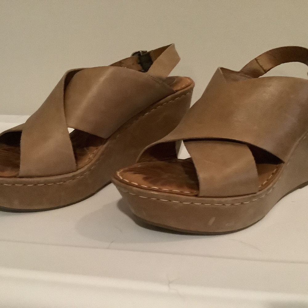 Born Leather Platform Sandal